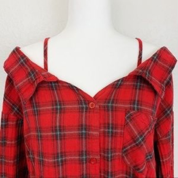 Urban Outfitters Cold Shoulder Fashion Red Flannel - Picture 3 of 6